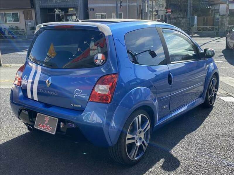 TWINGO