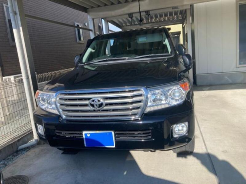 TOYOTA LAND CRUISER