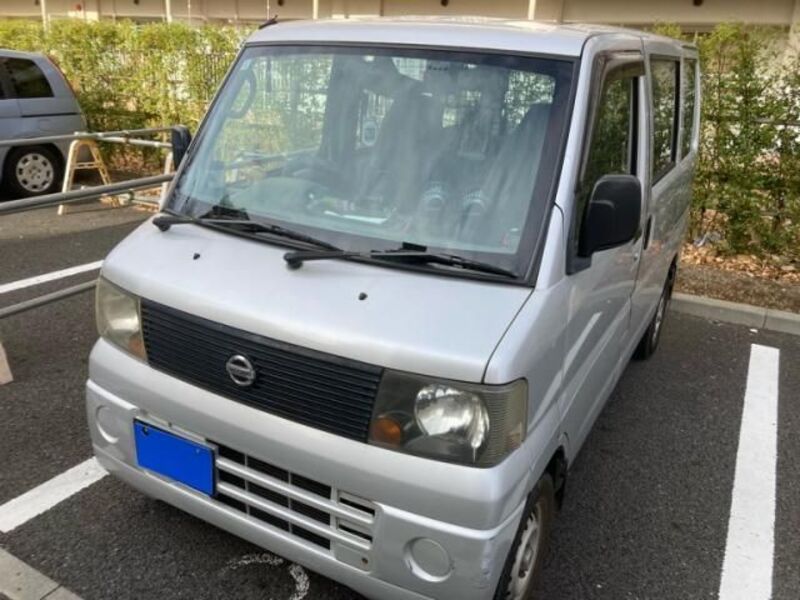 NISSAN CLIPPER VAN