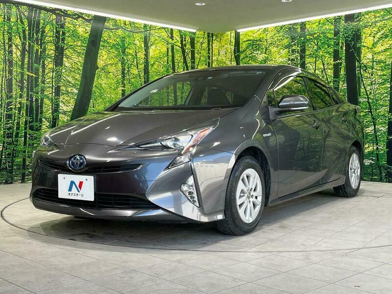 Used 2017 TOYOTA PRIUS ZVW50 | SBI Motor Japan