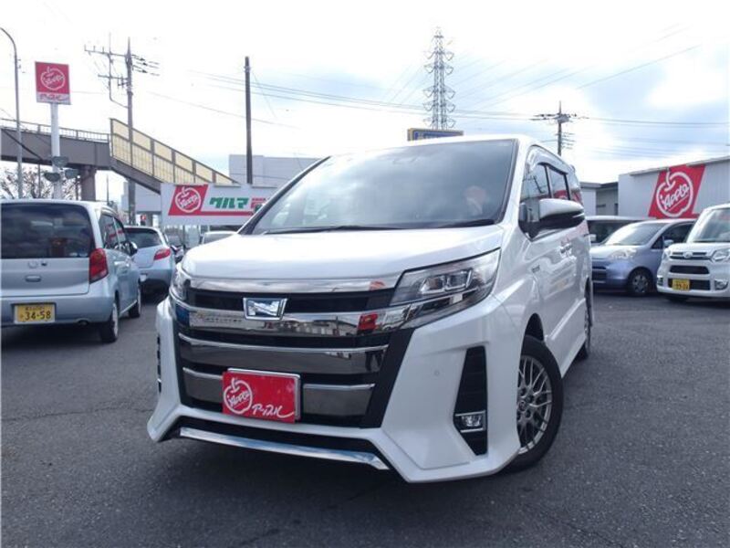 TOYOTA NOAH