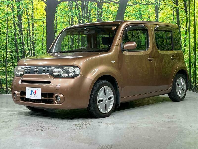 nissan cube brown