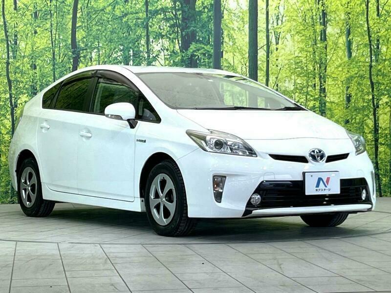 PRIUS-8