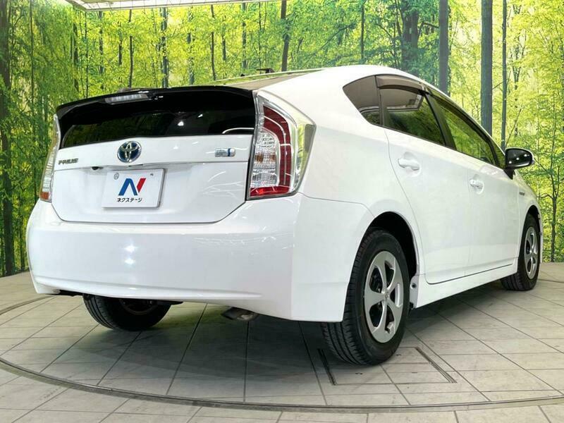 PRIUS-37