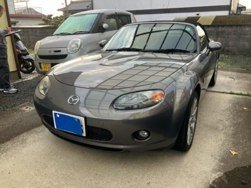 MAZDA ROADSTER