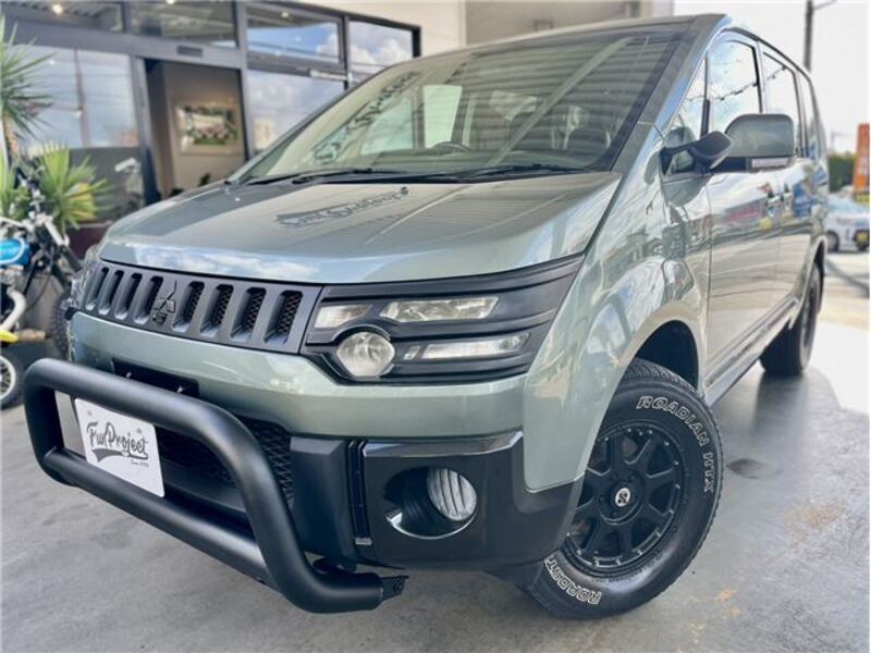 MITSUBISHI DELICA D5