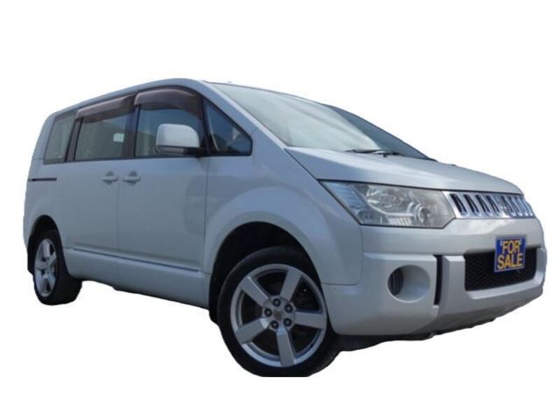 MITSUBISHI DELICA D5