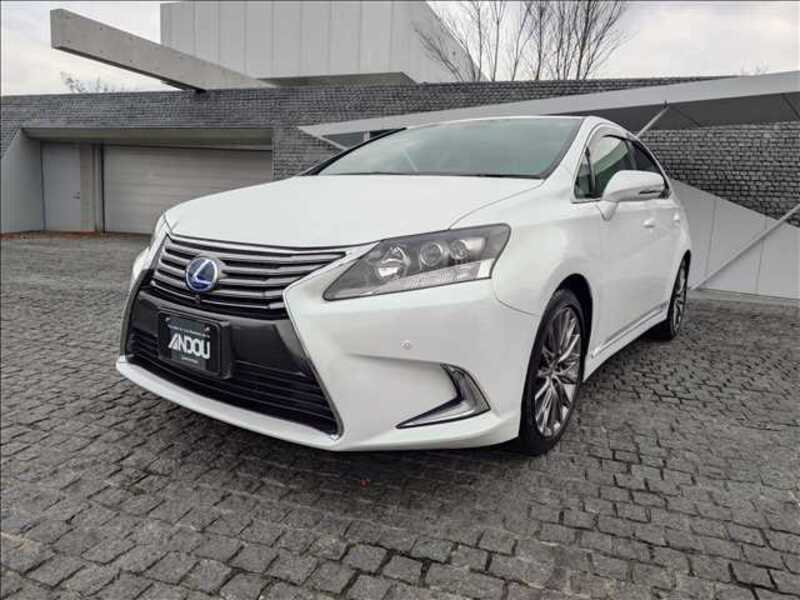 LEXUS HS