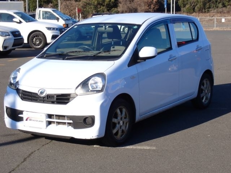 DAIHATSU Mira Es