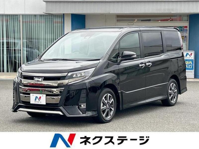 TOYOTA NOAH