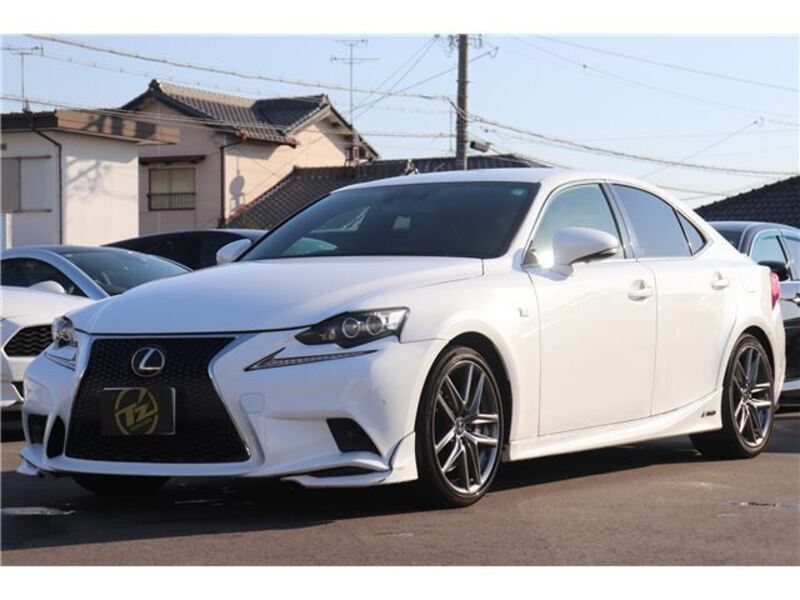 LEXUS IS