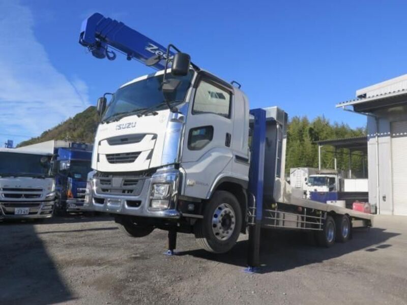 ISUZU GIGA