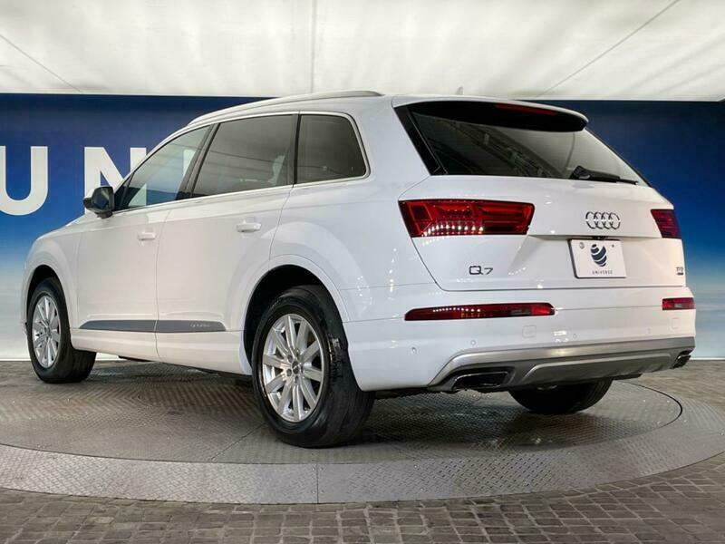 Q7