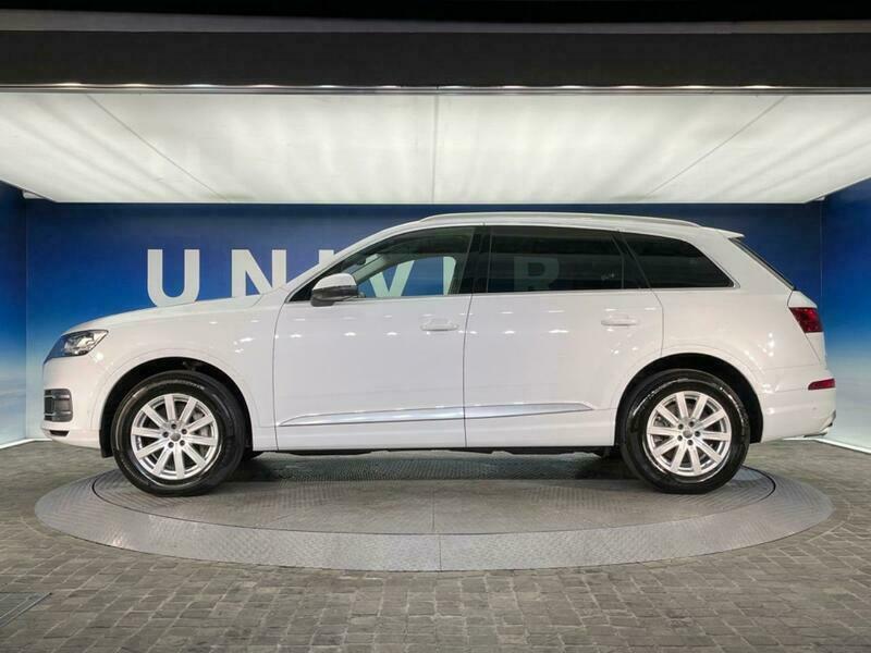 Q7