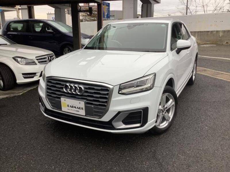 AUDI Q2