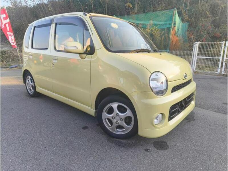 DAIHATSU MOVE LATTE