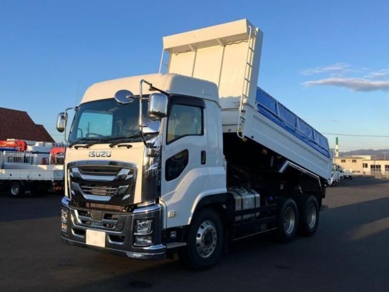 ISUZU GIGA