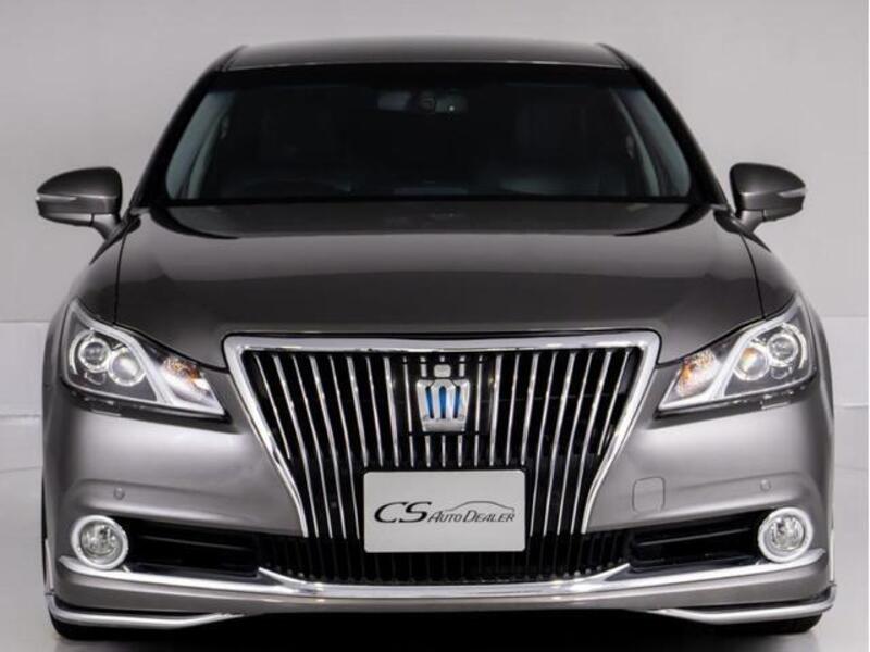 TOYOTA CROWN MAJESTA