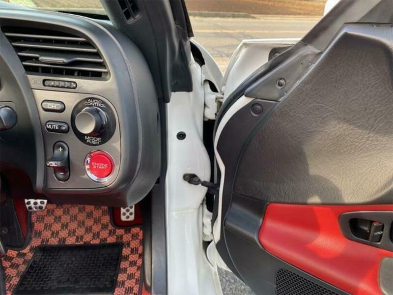 S2000