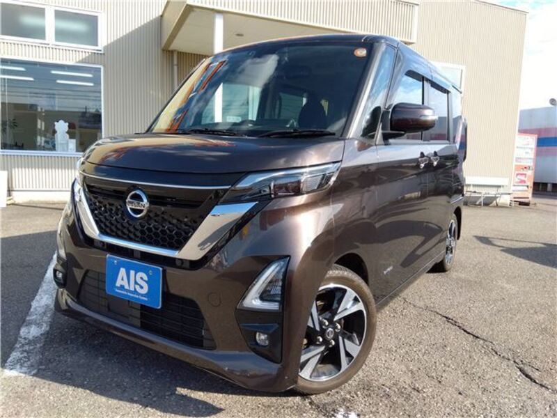 NISSAN ROOX