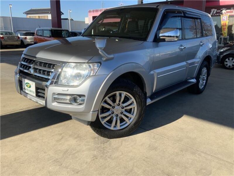 MITSUBISHI PAJERO