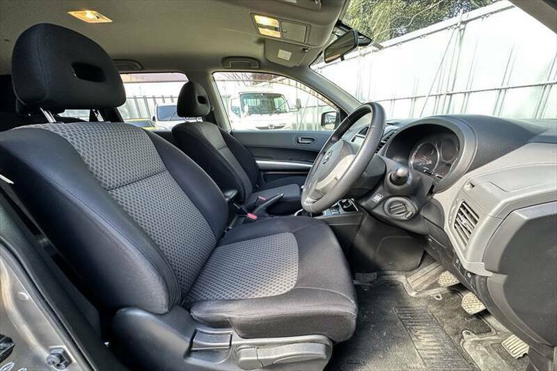 X-TRAIL