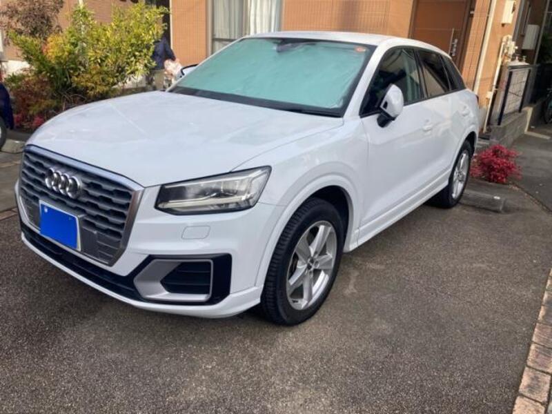 AUDI Q2