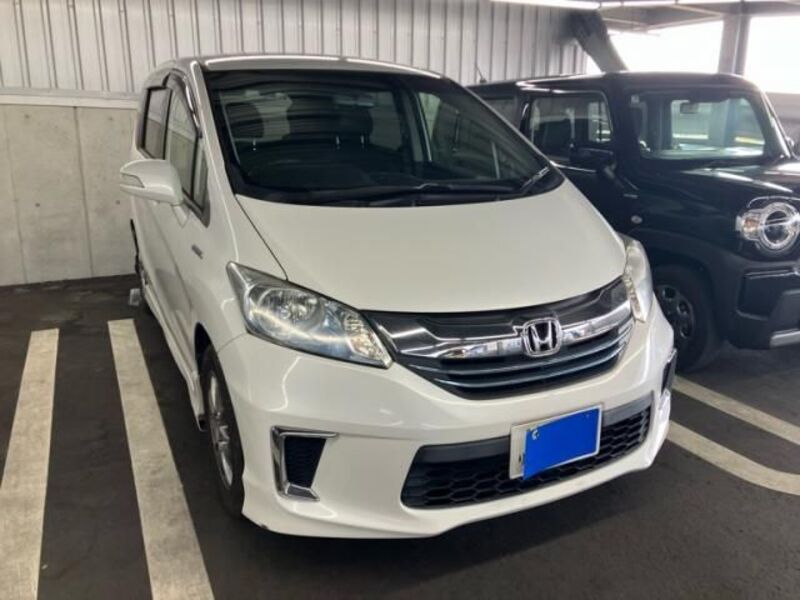 HONDA FREED HYBRID