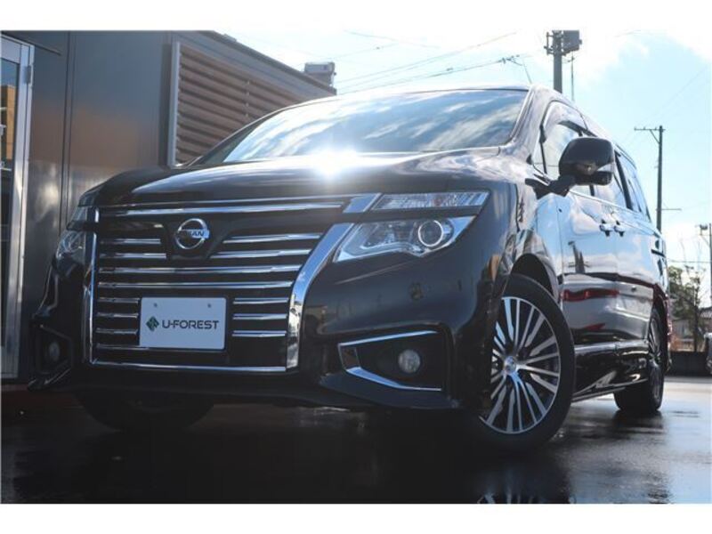 NISSAN ELGRAND