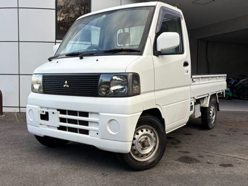 MITSUBISHI MINICAB TRUCK