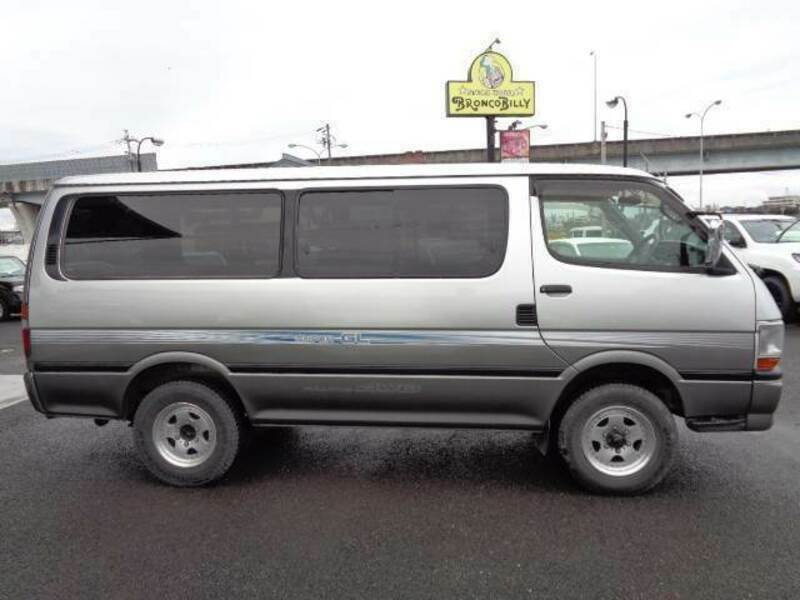 HIACE VAN