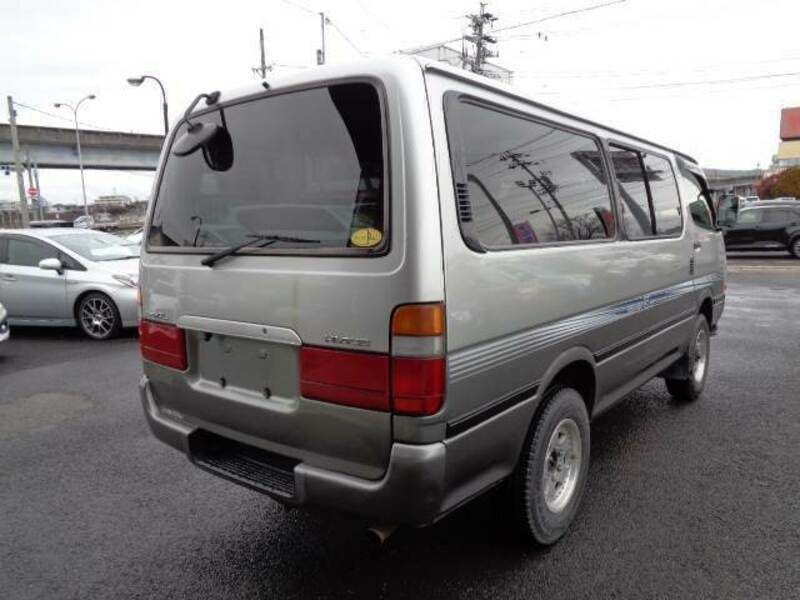 HIACE VAN