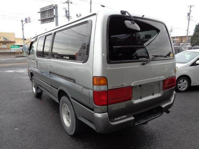 HIACE VAN