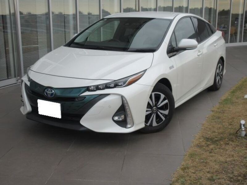 TOYOTA PRIUS PHV