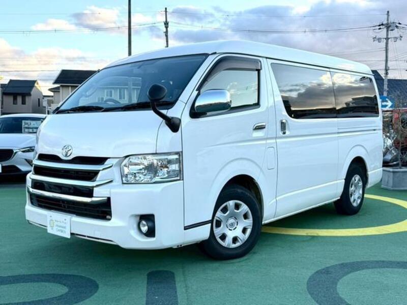 TOYOTA HIACE WAGON