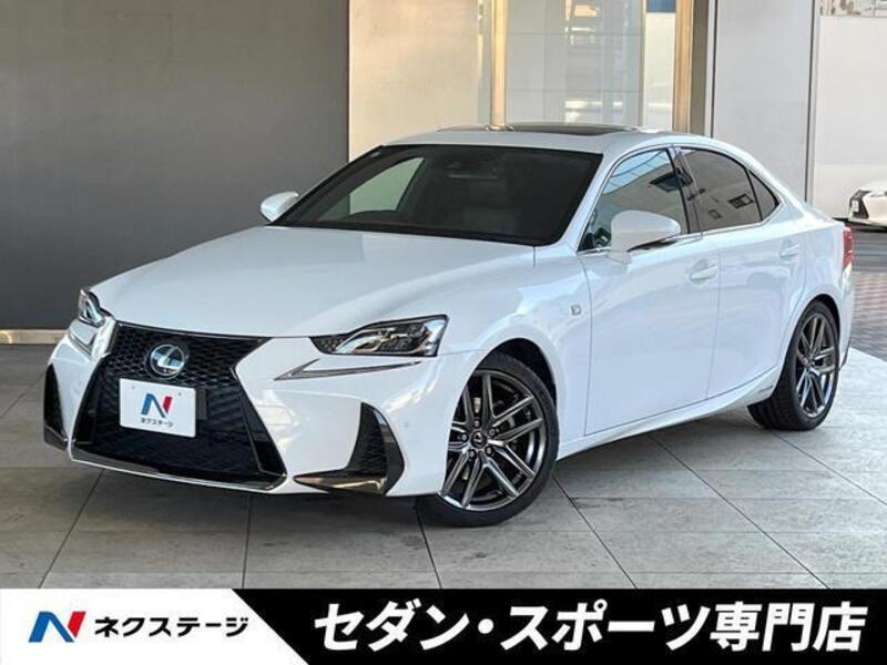 LEXUS IS