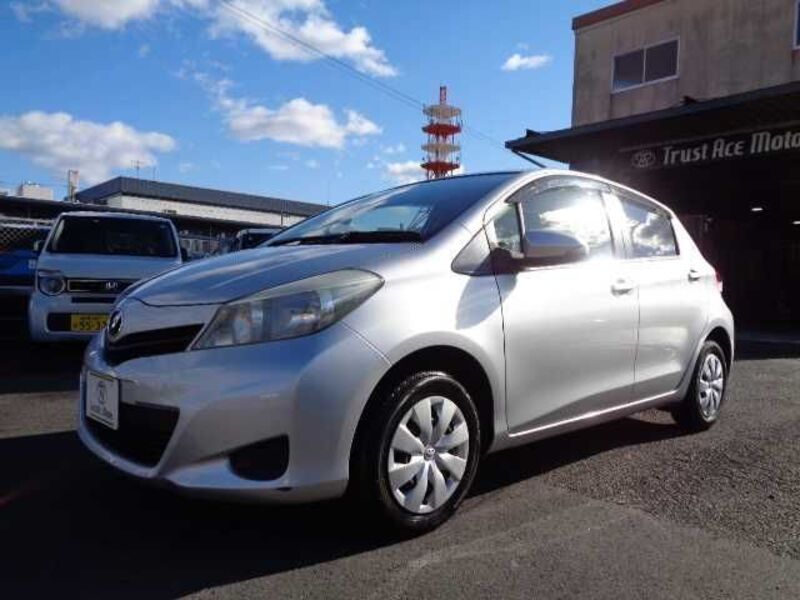 TOYOTA VITZ