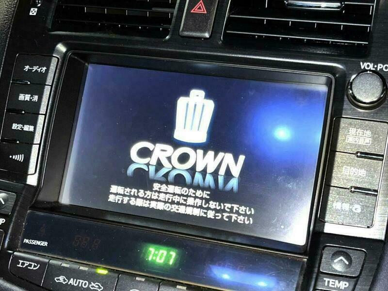 CROWN