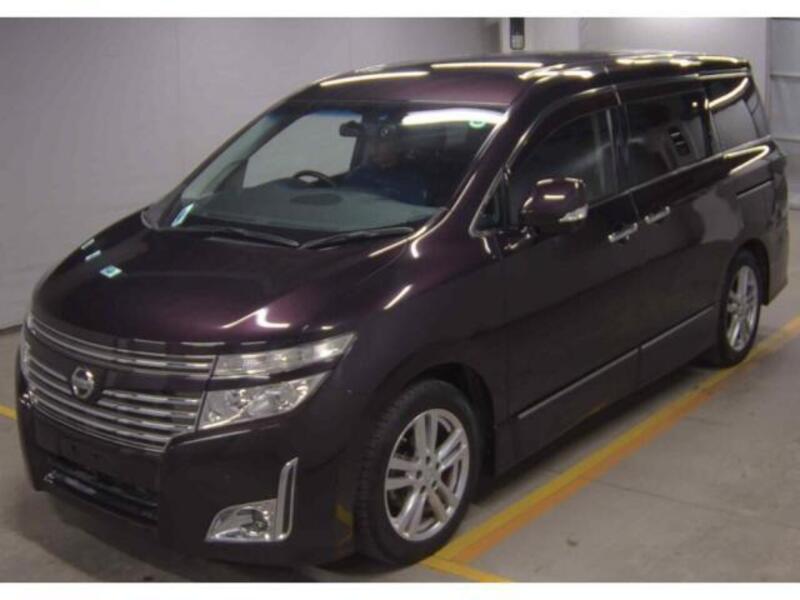 NISSAN ELGRAND