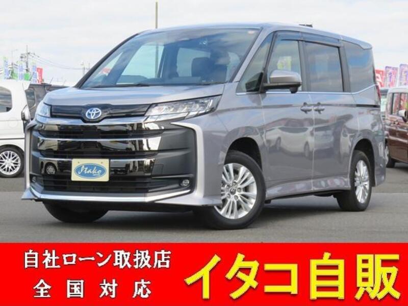 TOYOTA NOAH