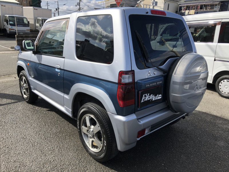 PAJERO MINI