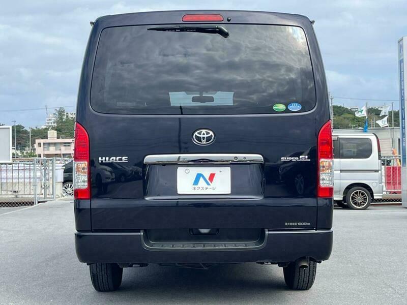 HIACE VAN-22