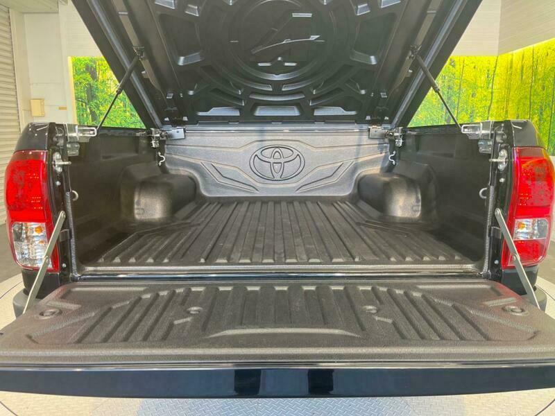 HILUX
