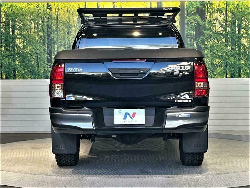 HILUX