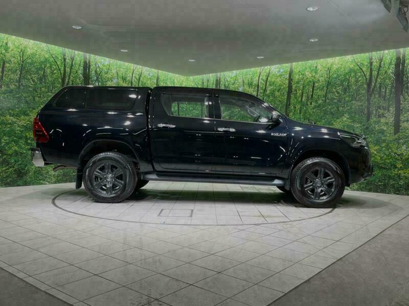 HILUX