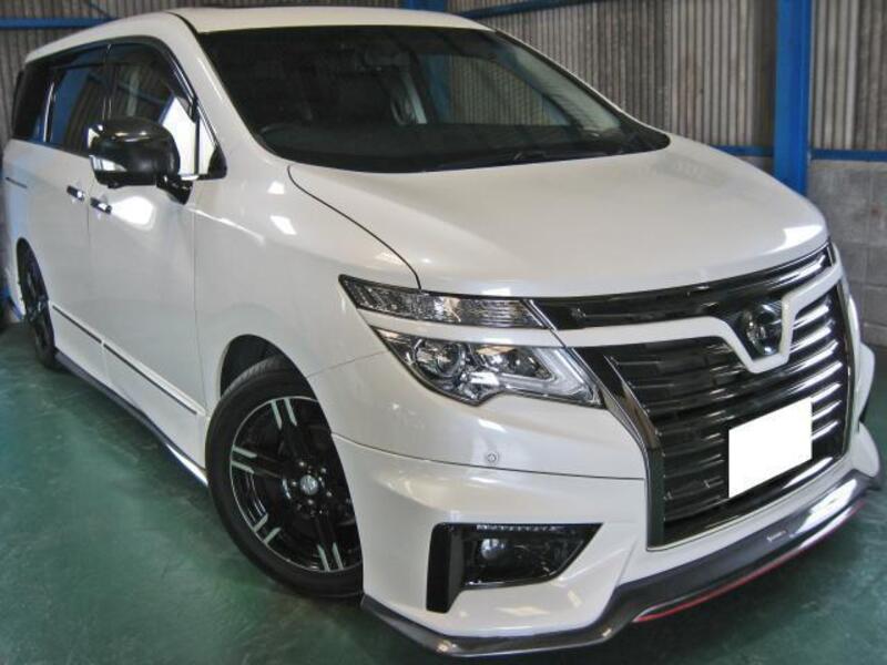 NISSAN ELGRAND