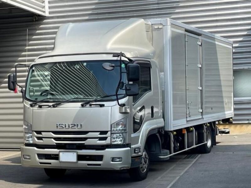 ISUZU FORWARD