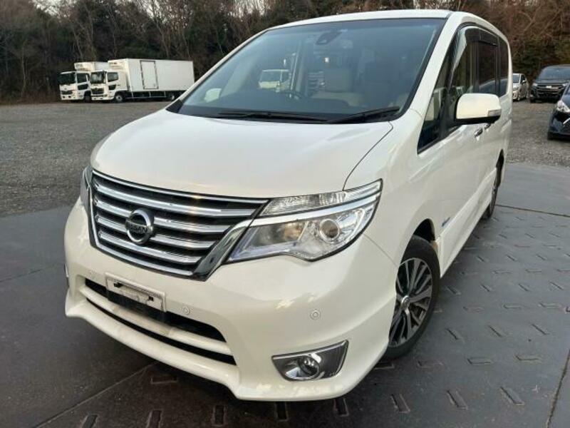 NISSAN　SERENA