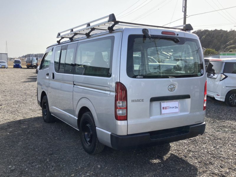 HIACE VAN