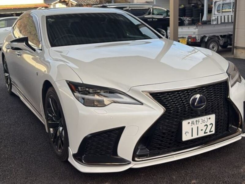 LEXUS LS